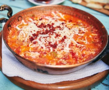 Kaşarlı Menemen